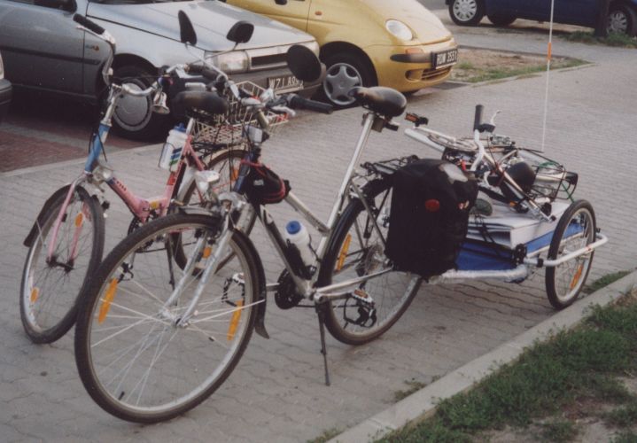 (2) składany rower (Dahon Broadwalk) na przyczepie